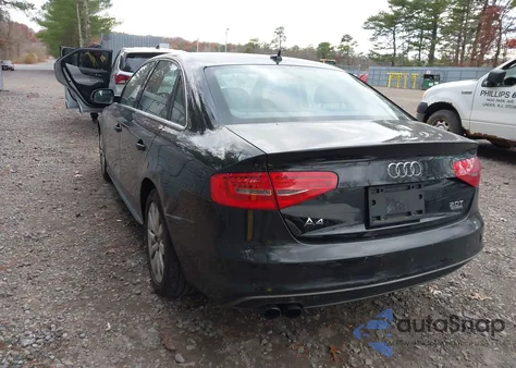 2015 Audi A4 2.0T Premium z USA, uszkodzony, nr VIN WAUBFAFL5FN021210